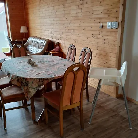 Apartmán V Dřevěném Domě *