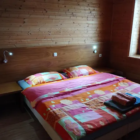 V Dřevěném Domě * Františkovy Lázně